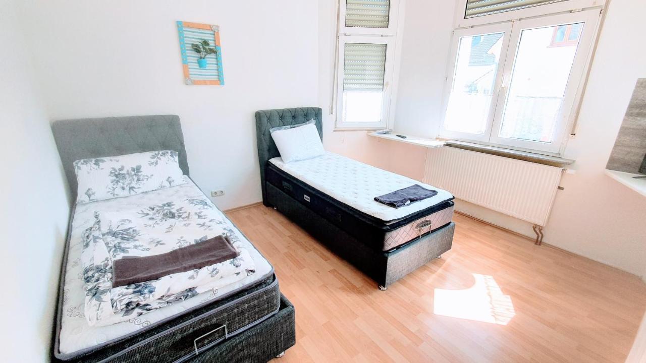 Fmi 9 Accommodation Raunheim Buitenkant foto