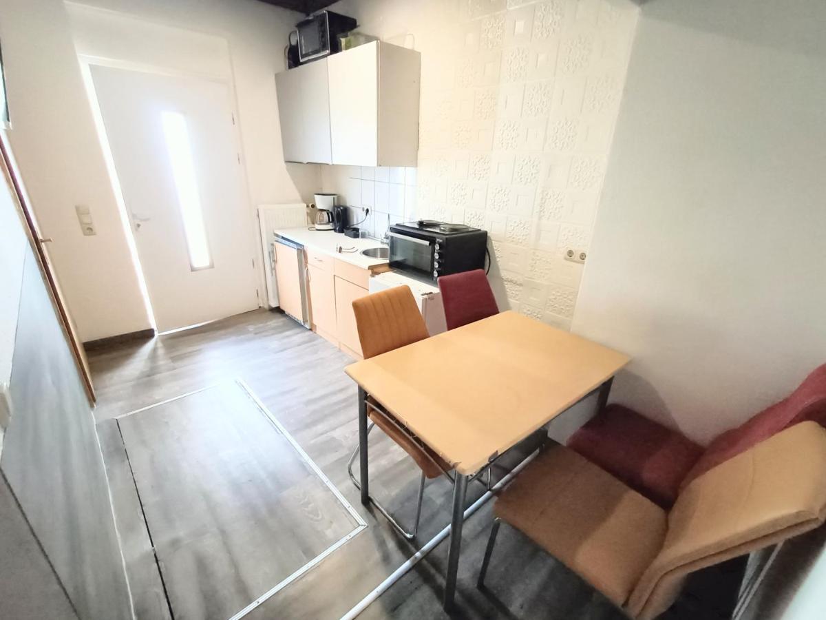 Fmi 9 Accommodation Raunheim Buitenkant foto