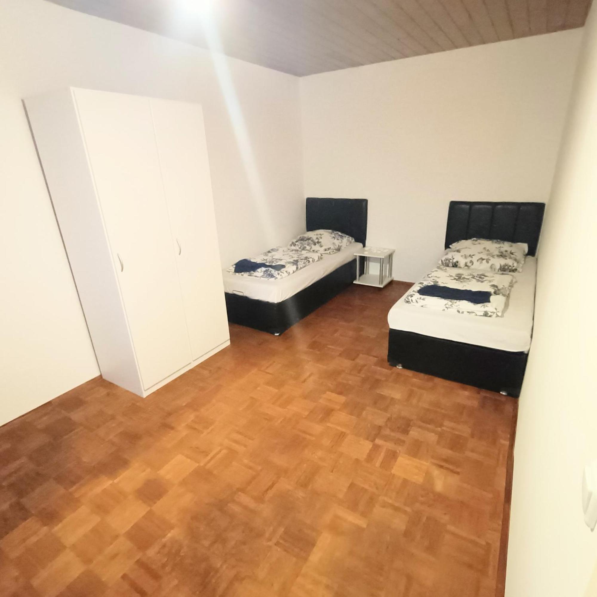Fmi 9 Accommodation Raunheim Buitenkant foto