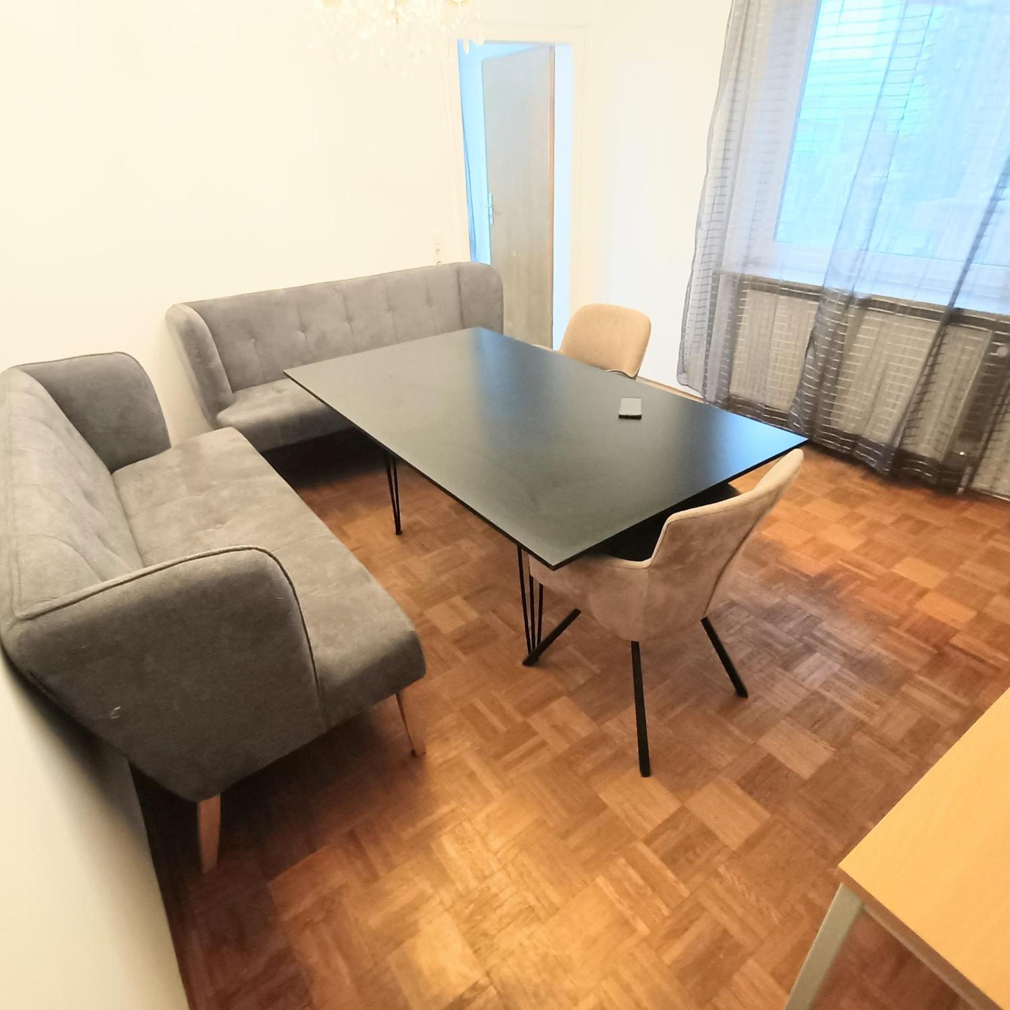 Fmi 9 Accommodation Raunheim Buitenkant foto