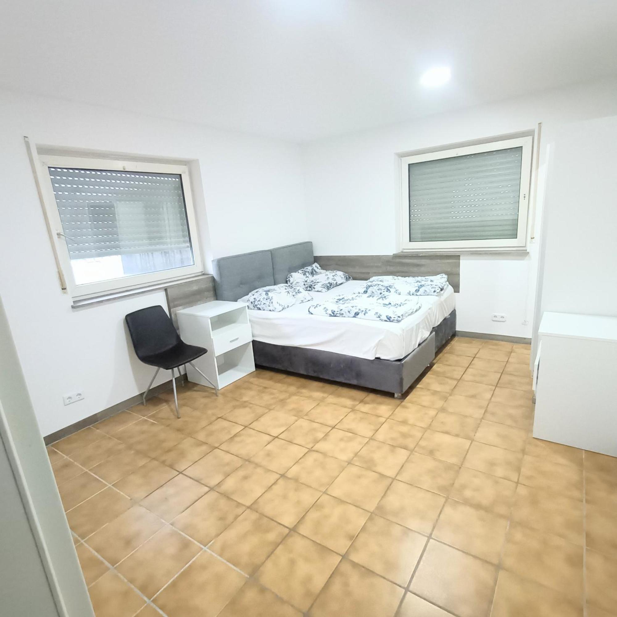 Fmi 9 Accommodation Raunheim Buitenkant foto