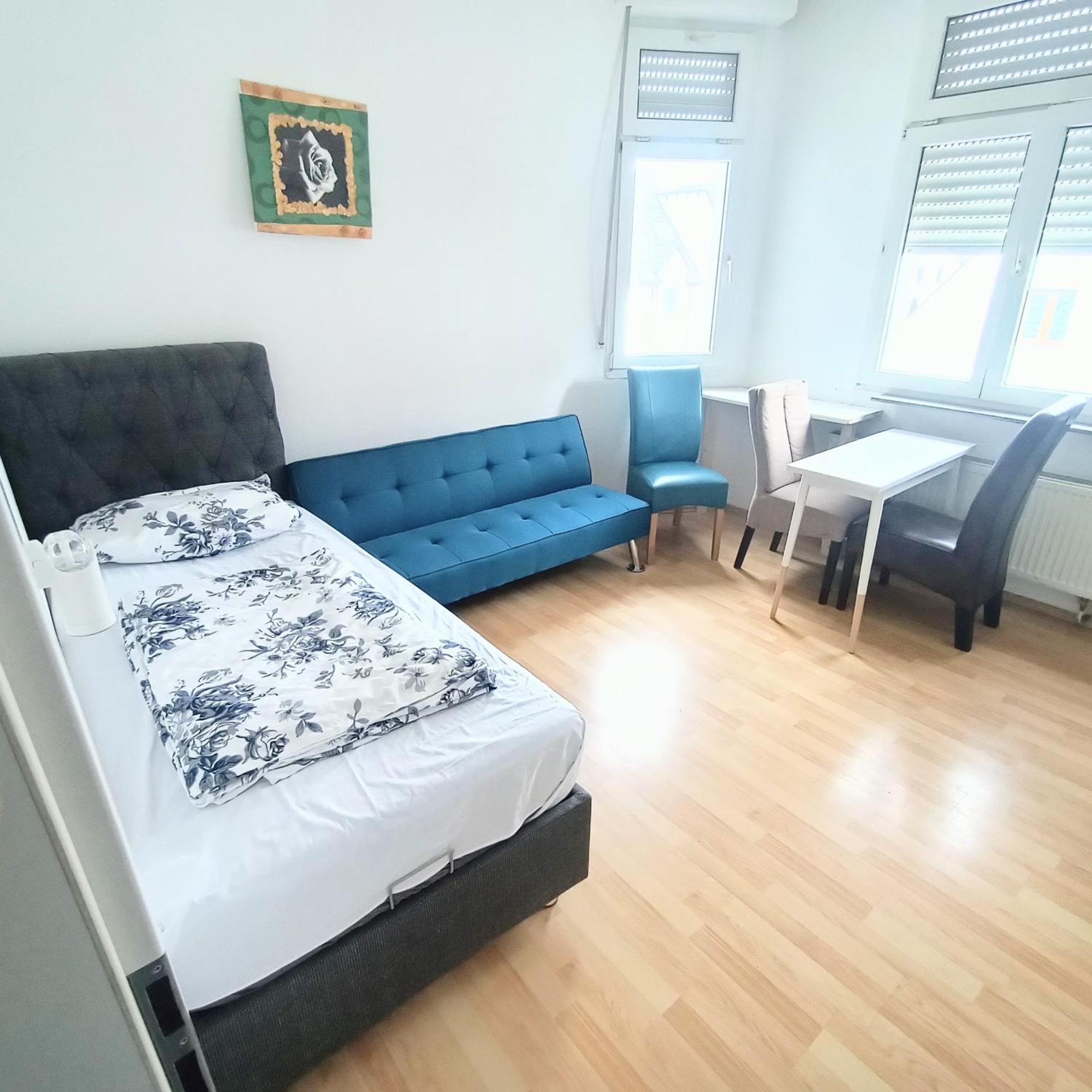 Fmi 9 Accommodation Raunheim Buitenkant foto