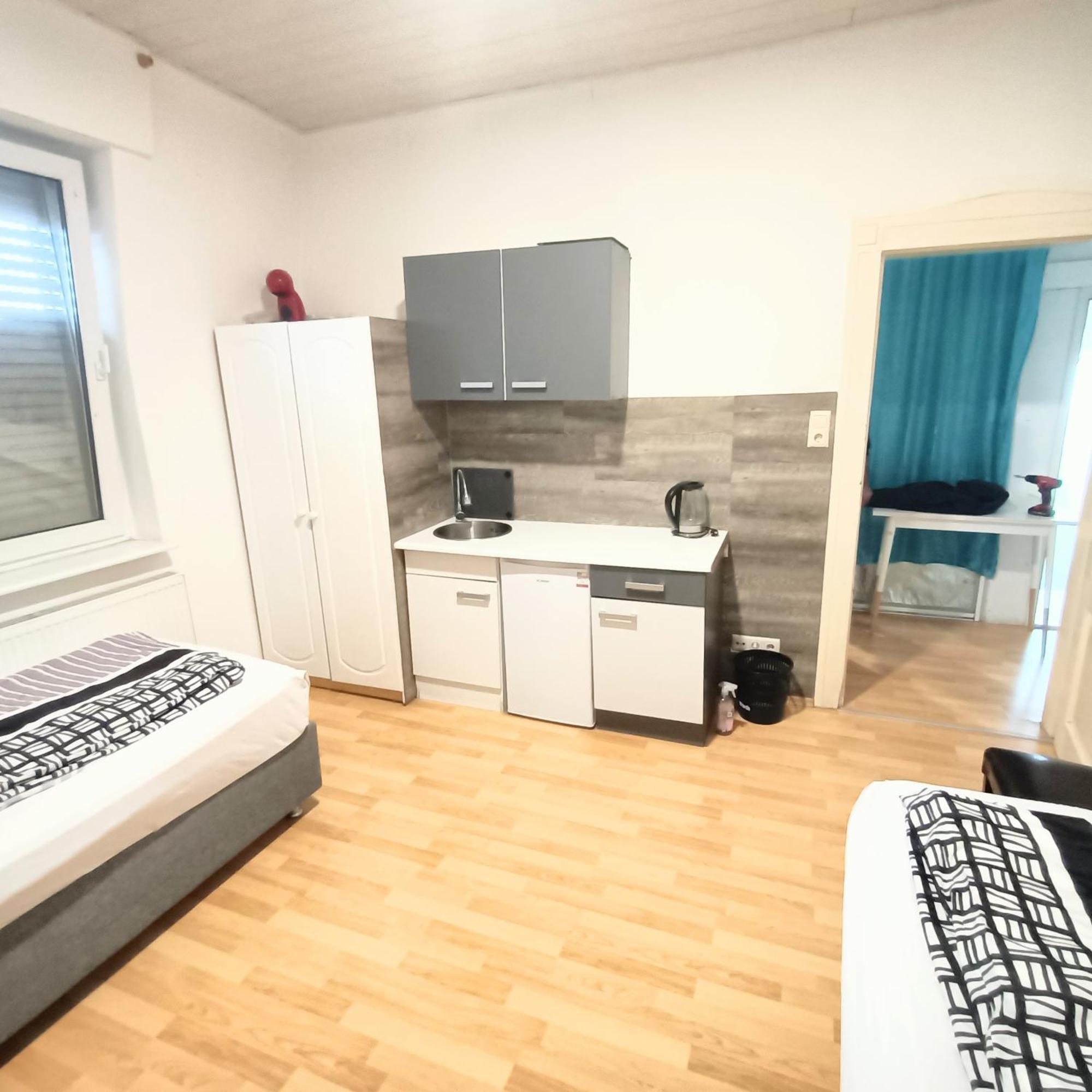 Fmi 9 Accommodation Raunheim Buitenkant foto