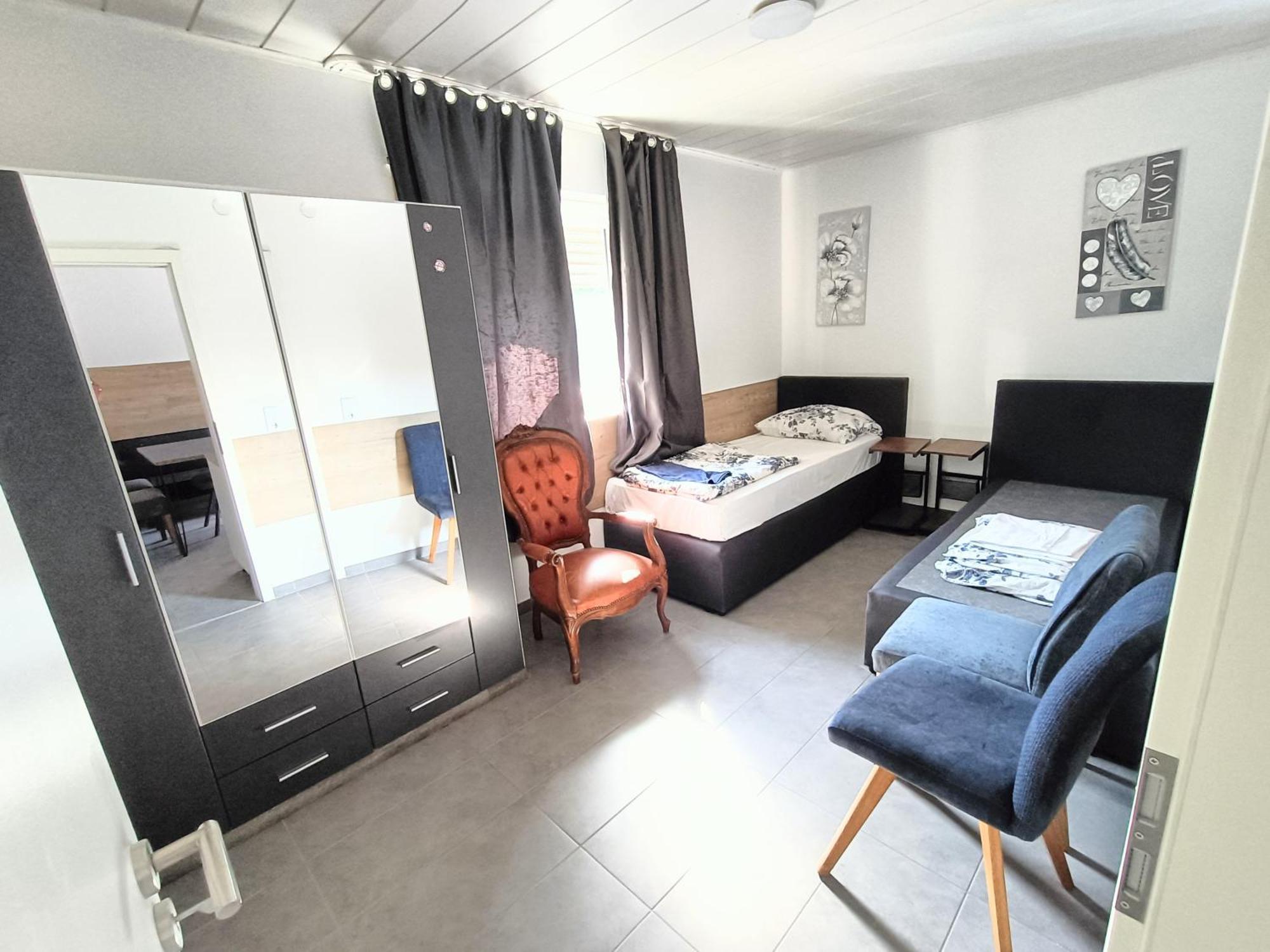 Fmi 9 Accommodation Raunheim Kamer foto
