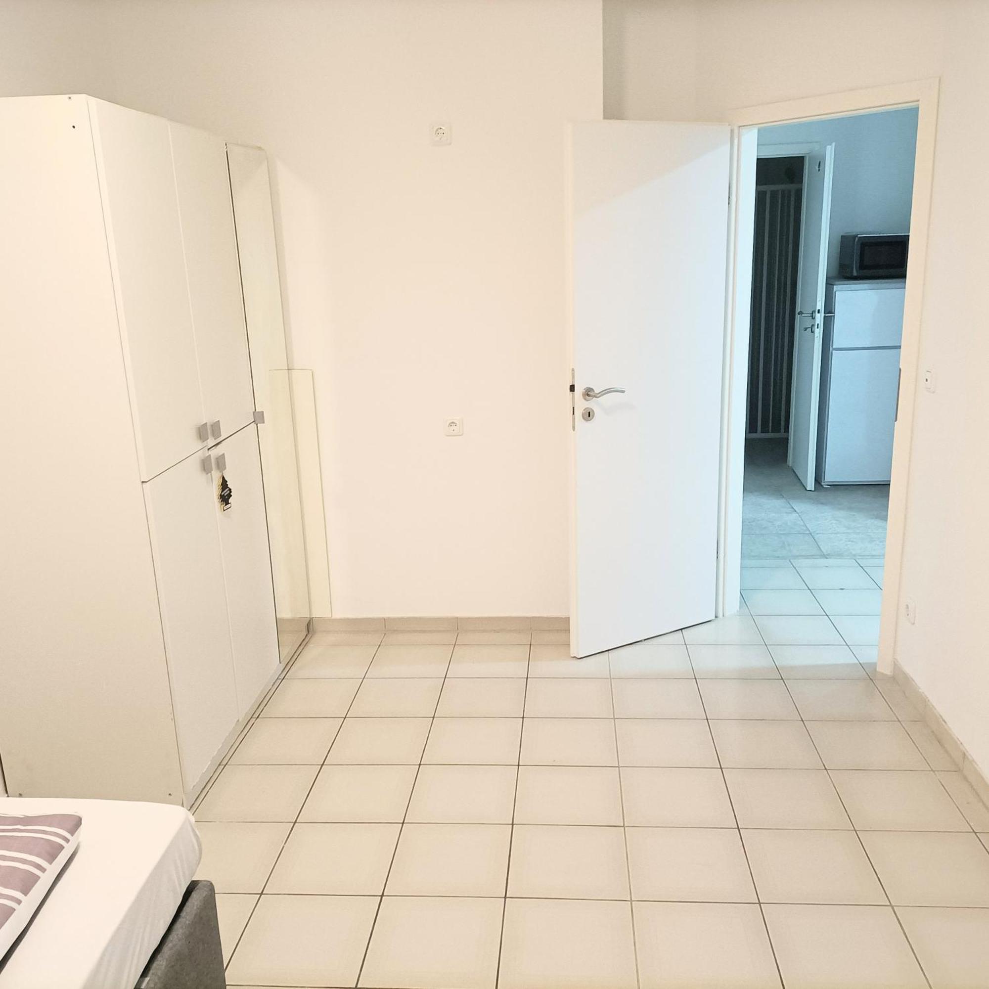 Fmi 9 Accommodation Raunheim Kamer foto